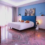 Midtown Excellence Bed & Breakfast 4*
