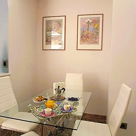 Bed & Breakfast Midtown Excellence *